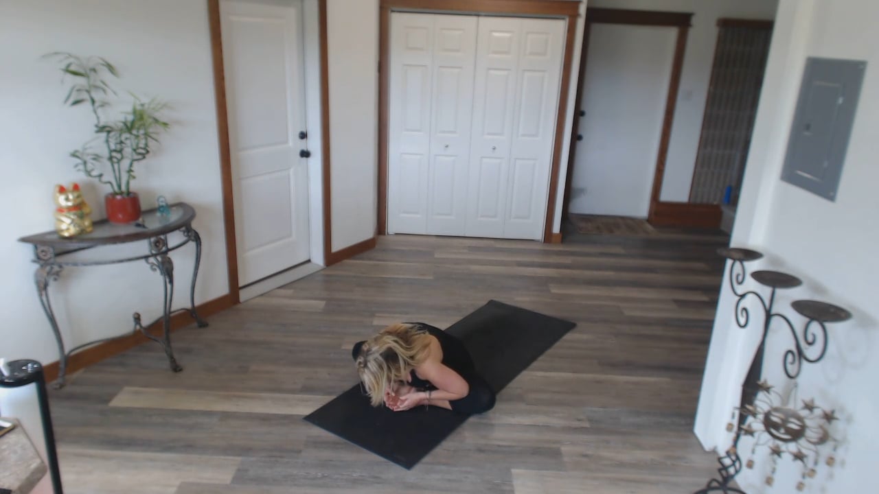 OMnia Yoga #18 - Second Chakra Flow