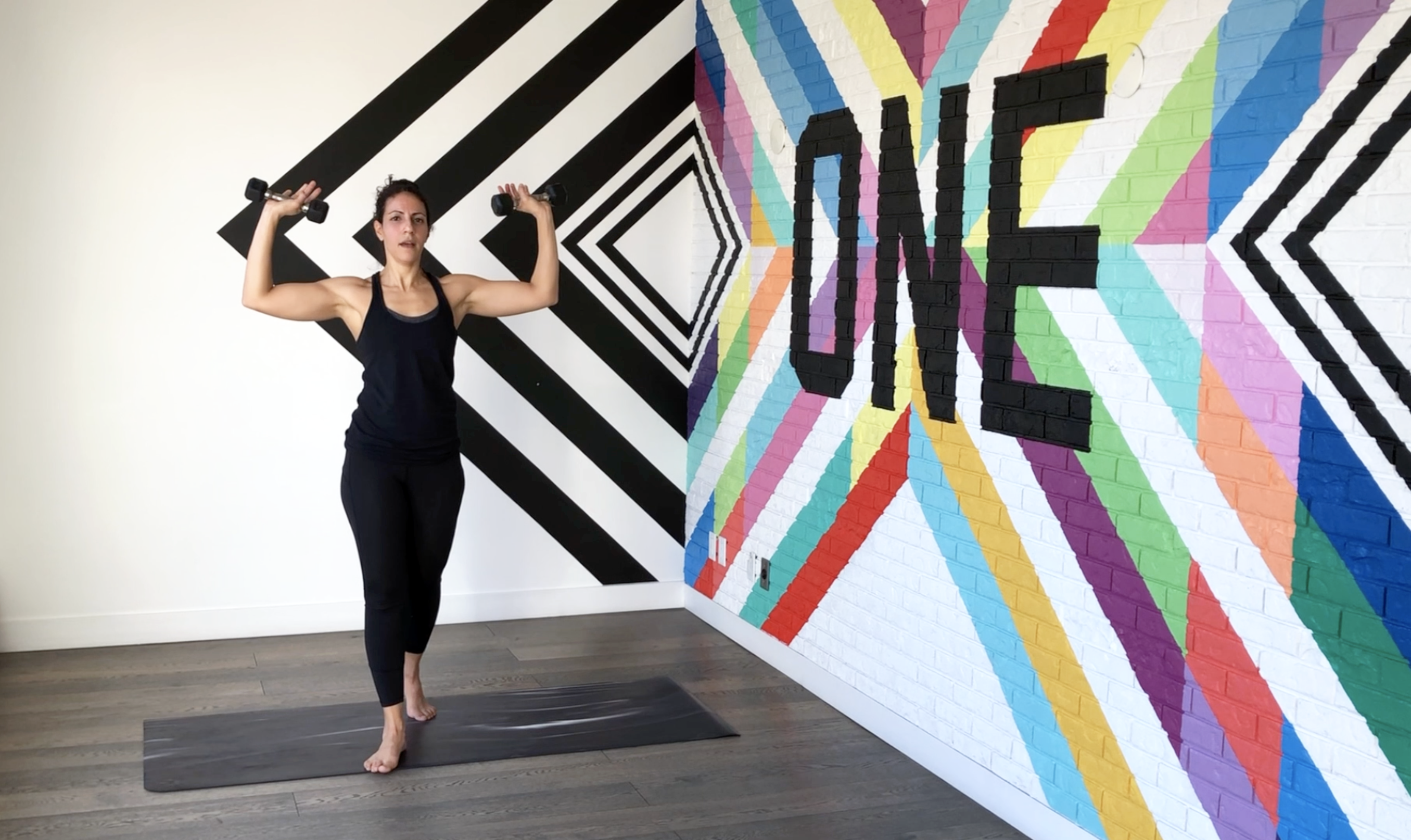 20 Min Toned Arms and Upper Body w/ Shaima