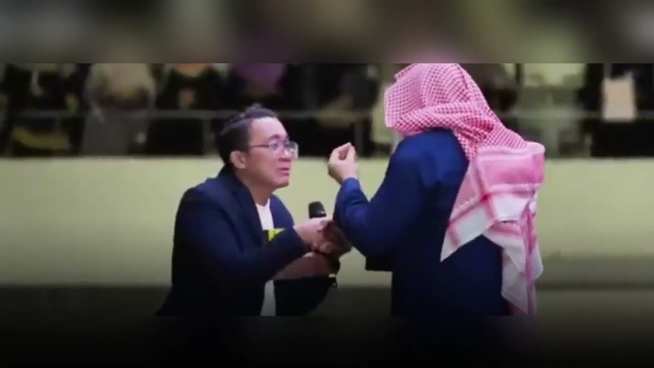 Raise your head & DO NOT bow to anyone except Allah 