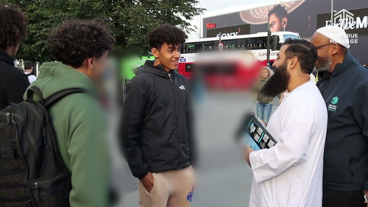 Very Emotional Shahada - Tears of Joy Upon Converting to Islam