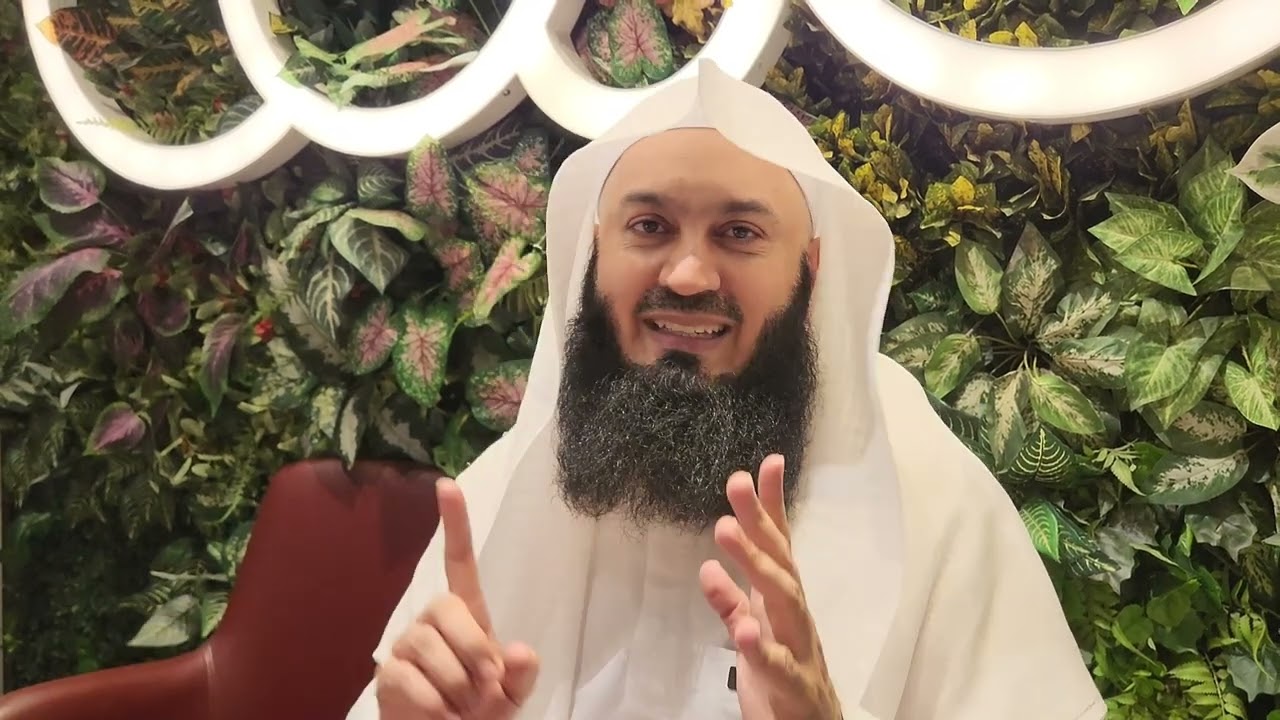 Don't waste food #Makkah #MuftiMenk