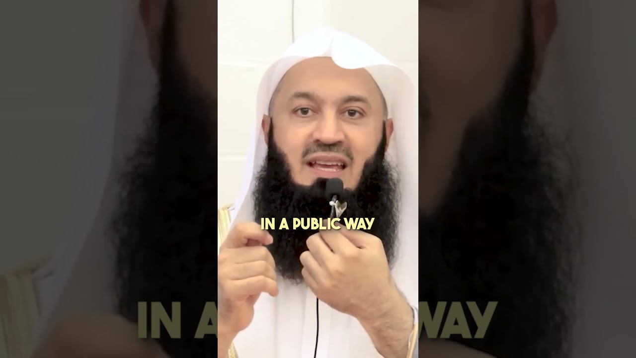 Should We Give Openly or Privately 