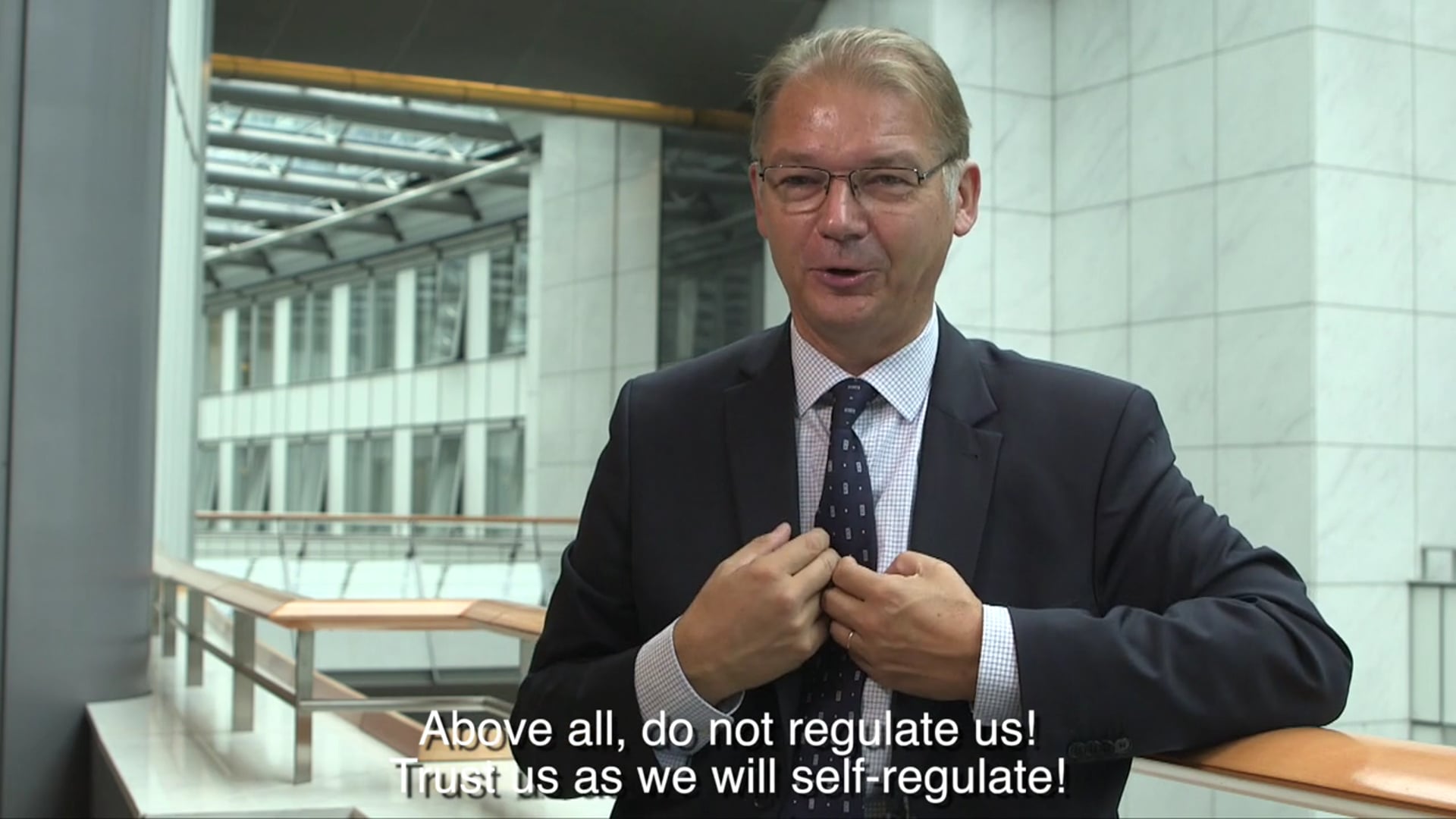 Ads in Wonderland - Trailer