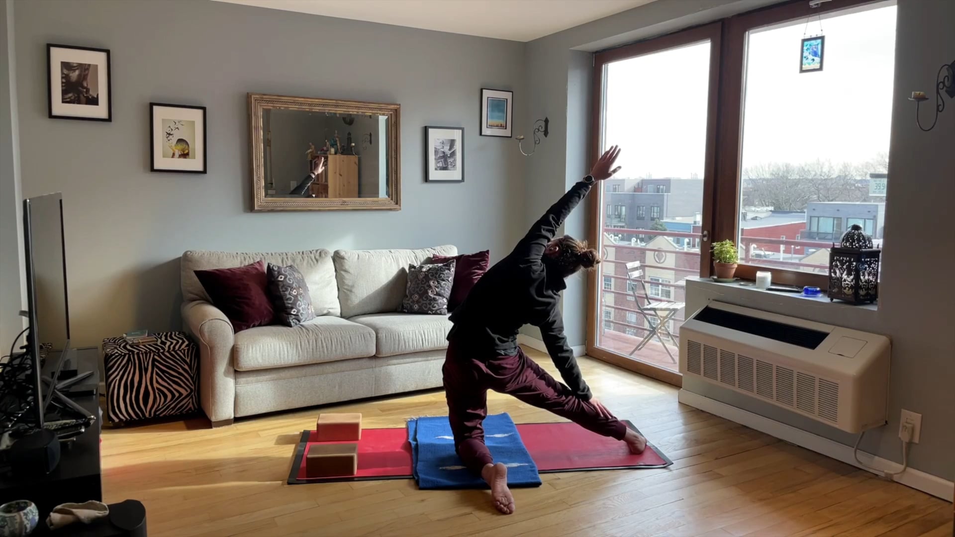 Giulia: In & Around the Hips (45min)