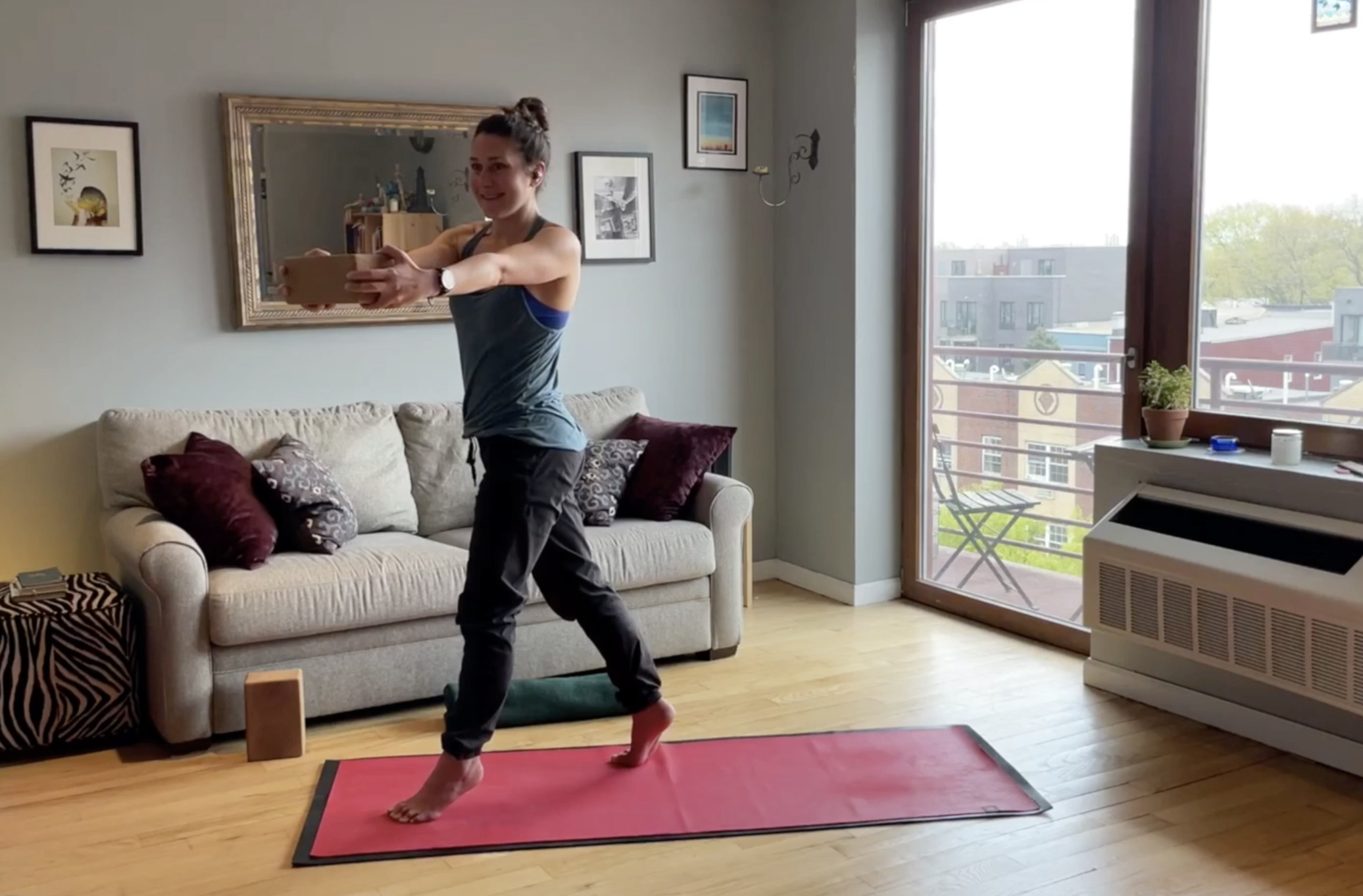 Giulia: Thoracic Spine Mobility & Twists! (46min)