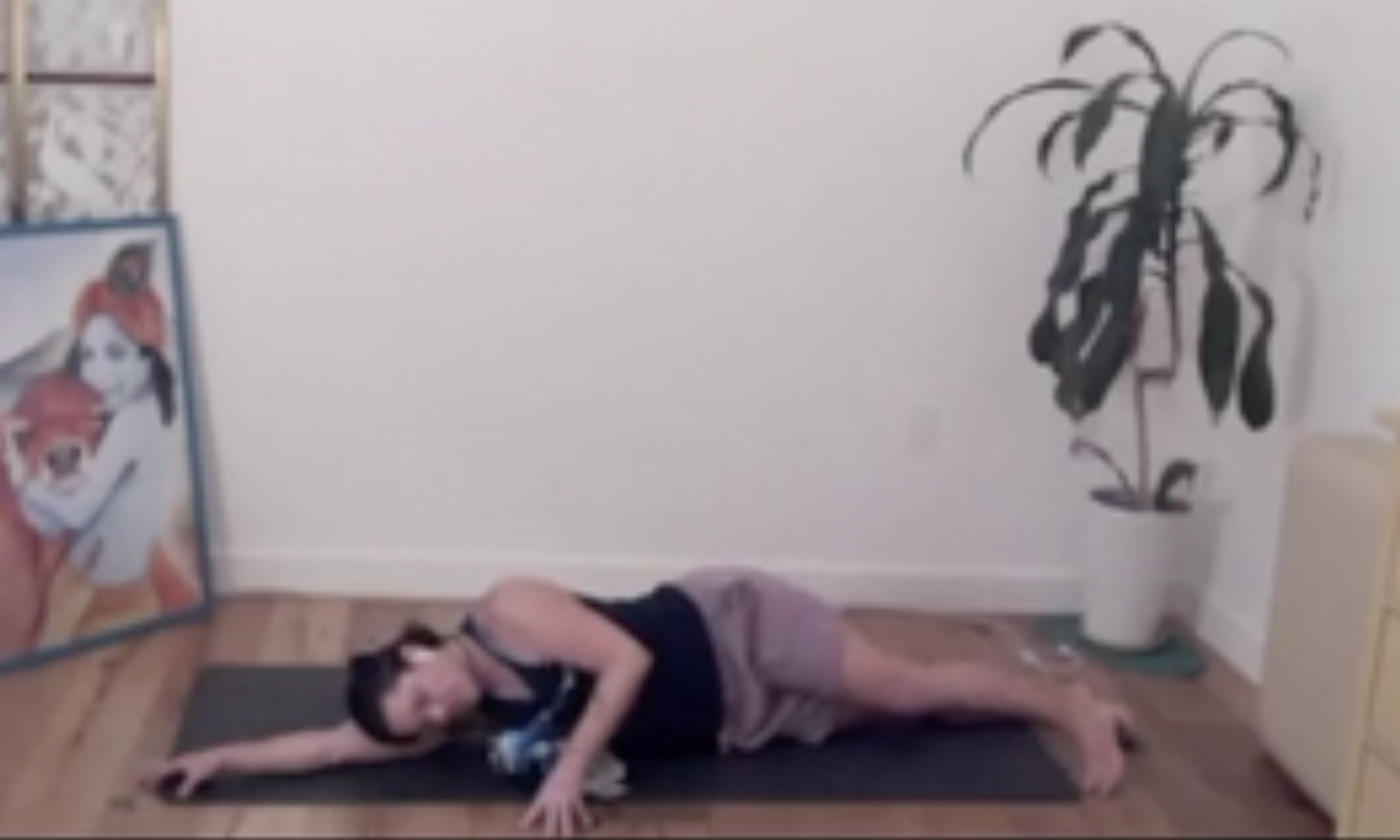 Miles: Holy Roller: To Unstick Your Shoulders & Hips (19 min)