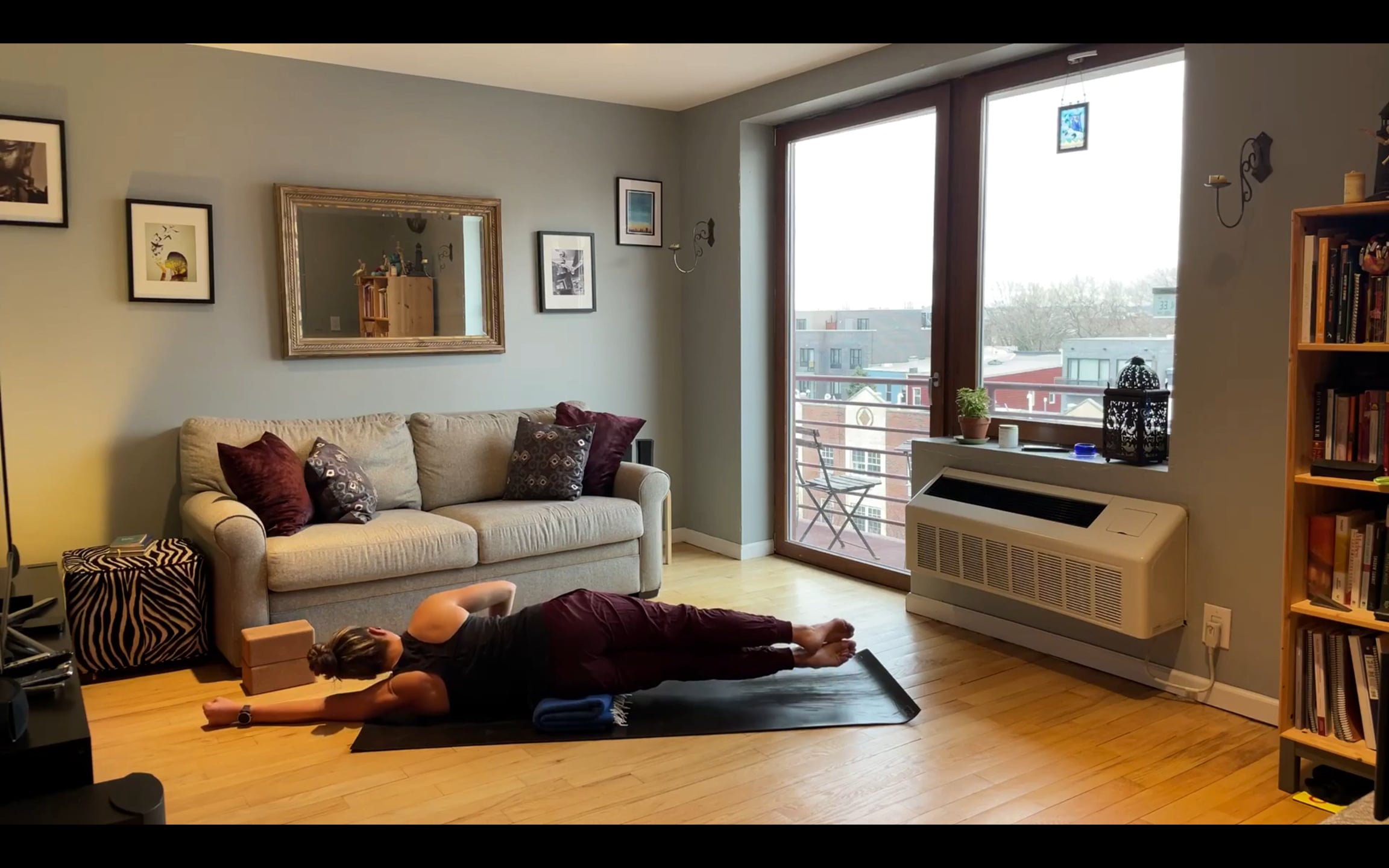 Giulia: Can't Get Enough of the Side Body & Hips (75min)