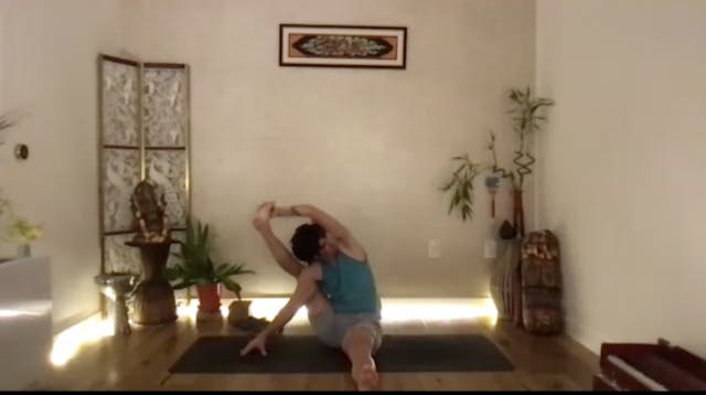 Miles: Surya Yantrasana— Sun Dial (61...