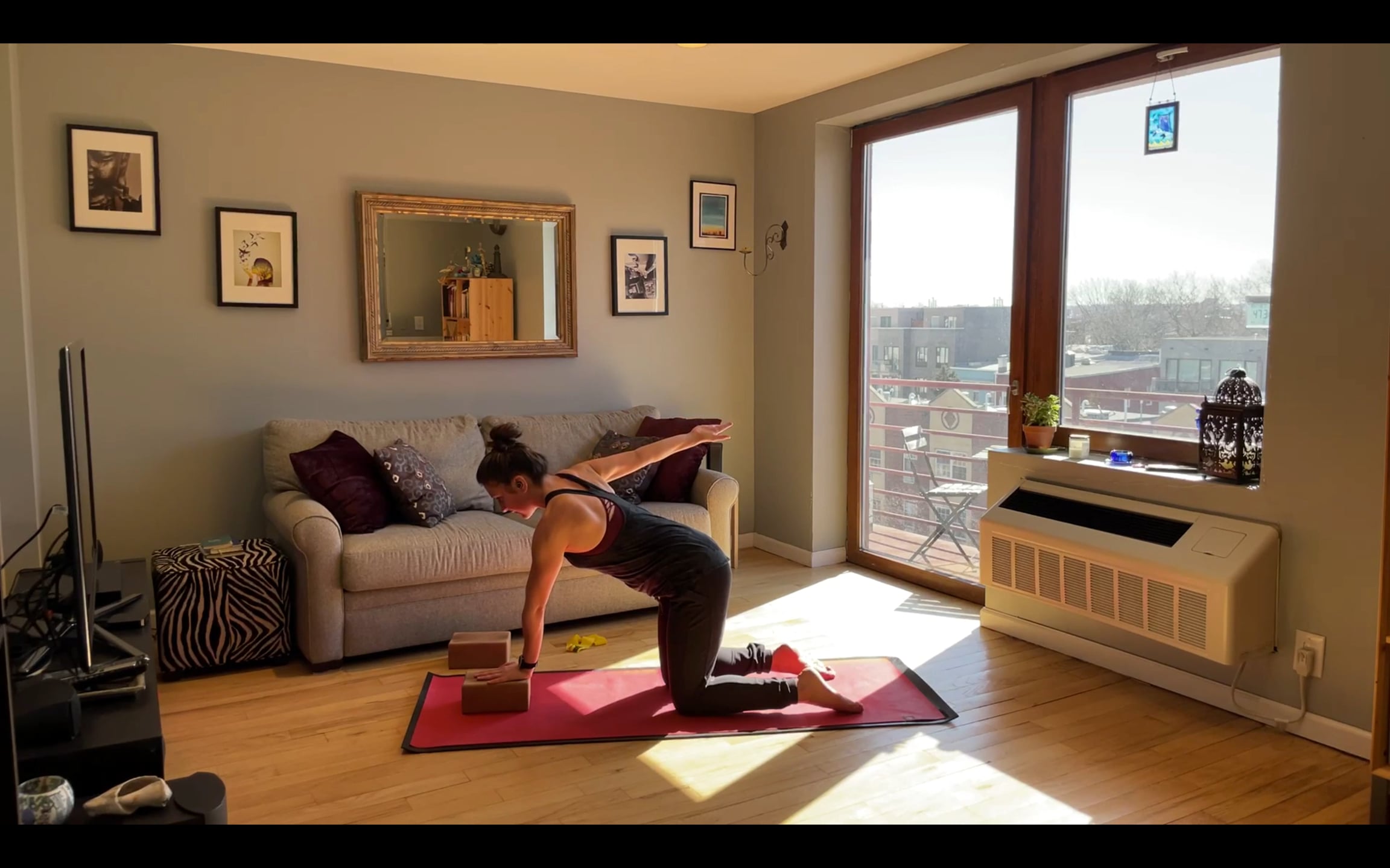 Giulia: Shoulders, Inner Legs & Core Creation (75min)