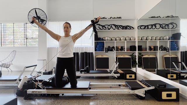 Kneeling Side Arm Series / Level 1 (#...