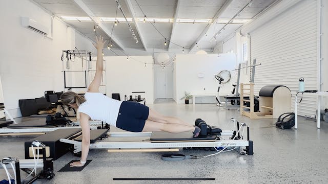Dynamic Plank Exercise (#047)