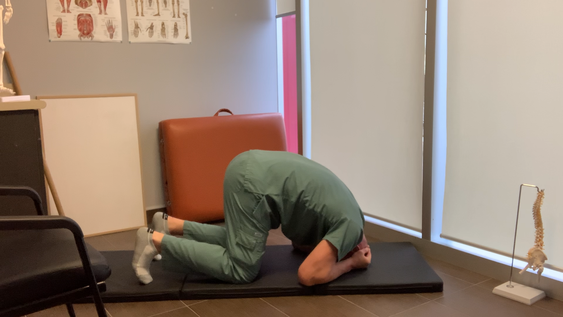 Spinal Segmentation:Thoracic Blocked Cat/Cow