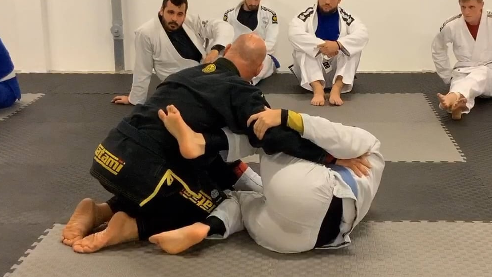 Guard Retention Fundamentals lesson 5:Making space to reconstitute the guard