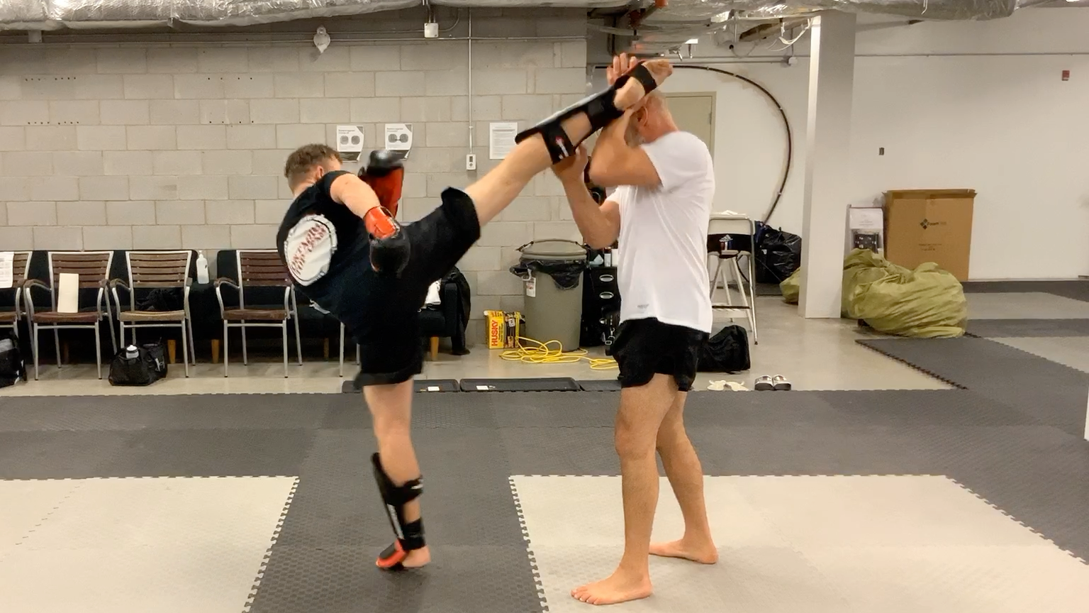 Muay Thai Fundamentals White Shorts:Stripe 2 Lesson 6 Round House to Head