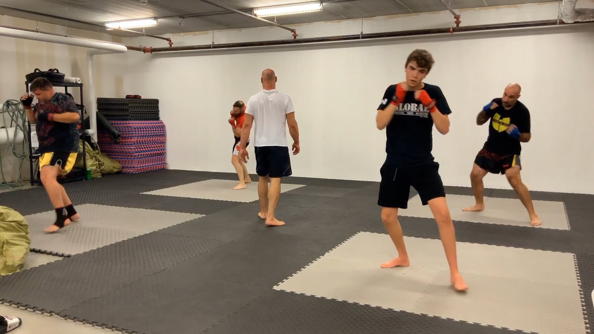 Muay Thai Fundamentals:White Shorts 1st Stripe/Lesson 3 Striking on Command