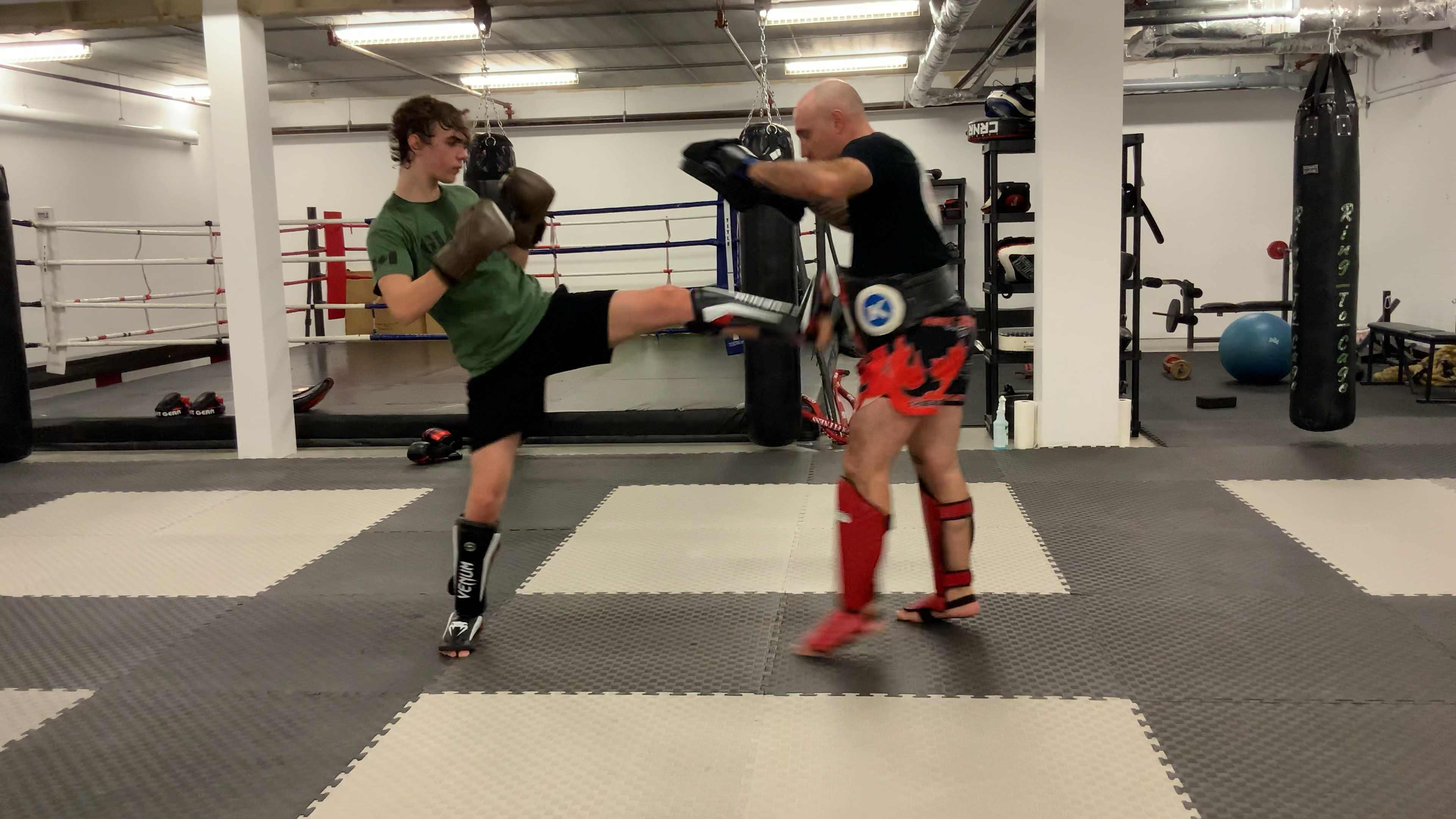 Muay Thai 201:Advanced Push/Teep counter to Round Kick Drill