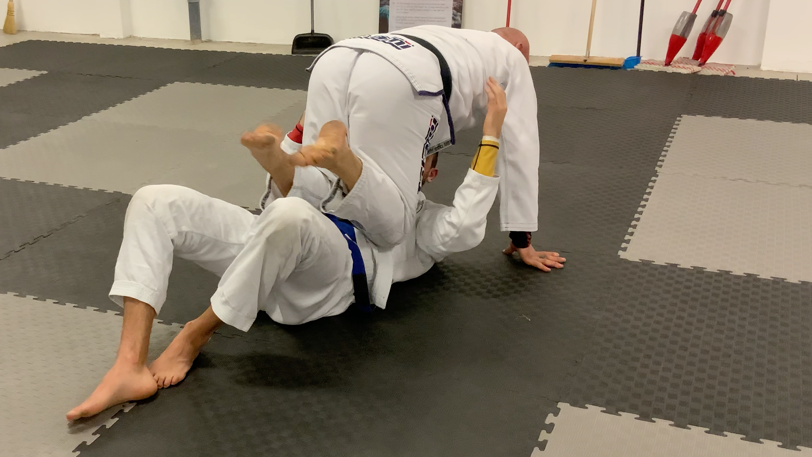 Guard Passing 101:Windshield Wipers Lesson 3 of 3 Passing the Hips