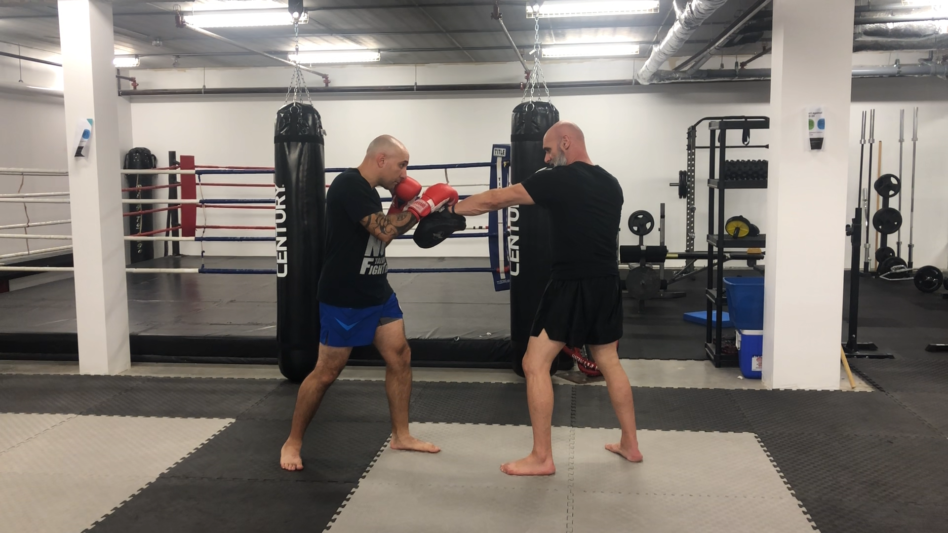 Advanced Boxing Padwork:Tap Beat