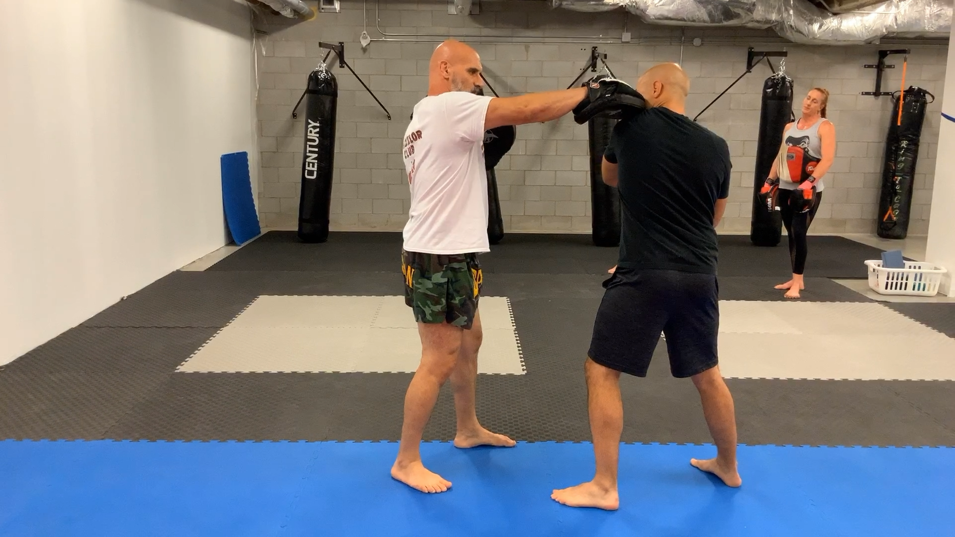 Advanced Focus Mitt :Counter Striking with Pad