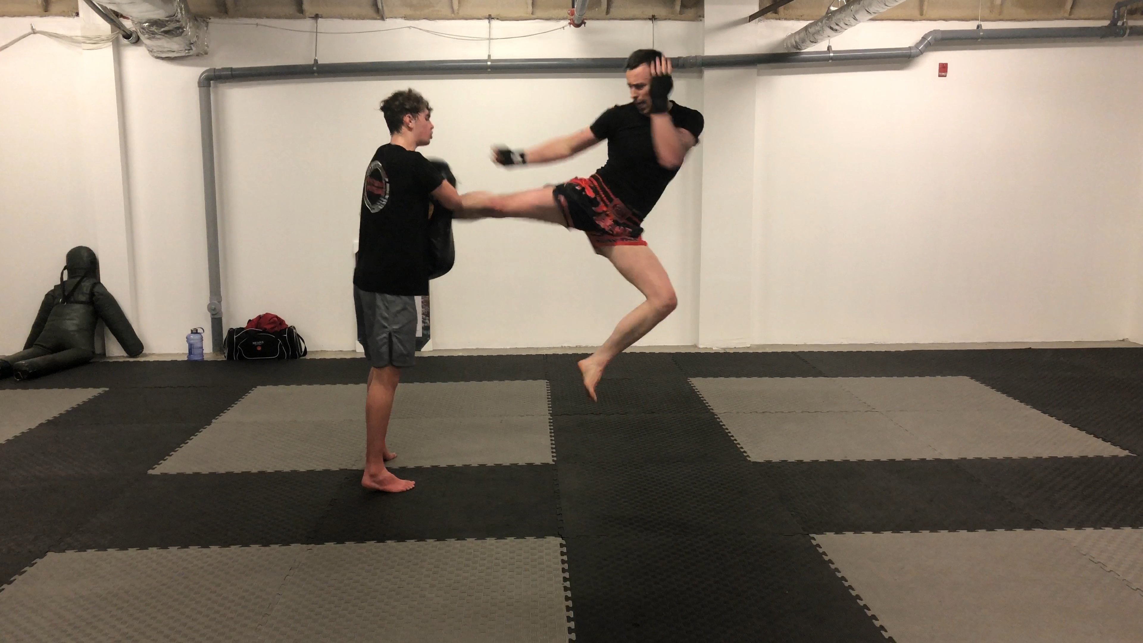 Muay Thai Blue Shorts Stripe 1:Lesson 6a Jump and Scissor Round Kick