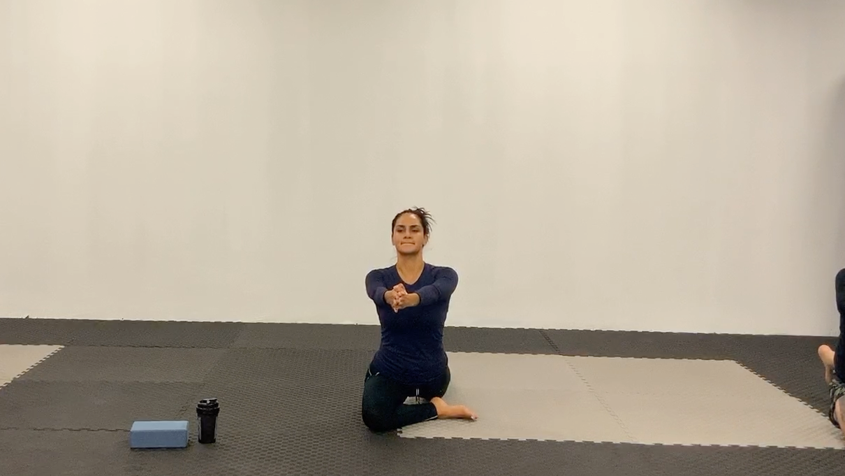 Kinstretch Class:Base Pose Butterfly to Pigeon with Hip CARS warmup