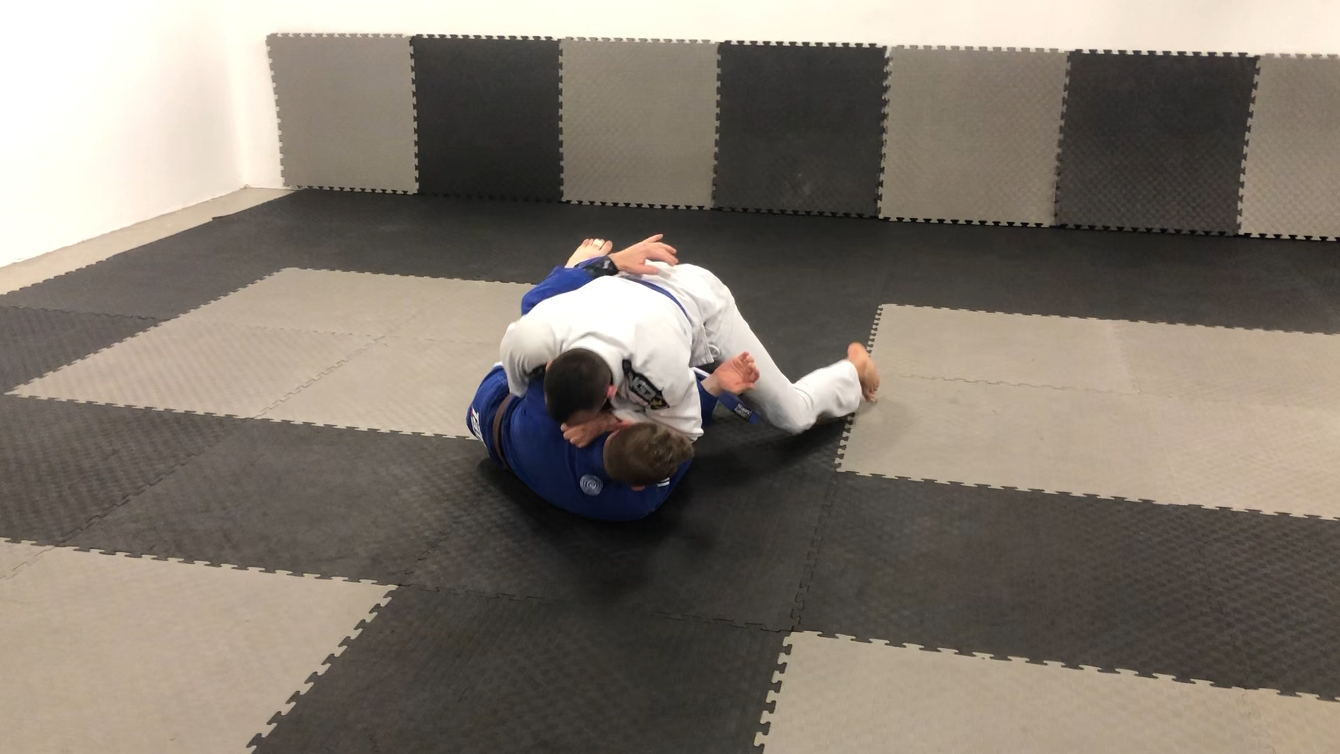 BJJ Chokes: Whizzer Choke from Half Guard