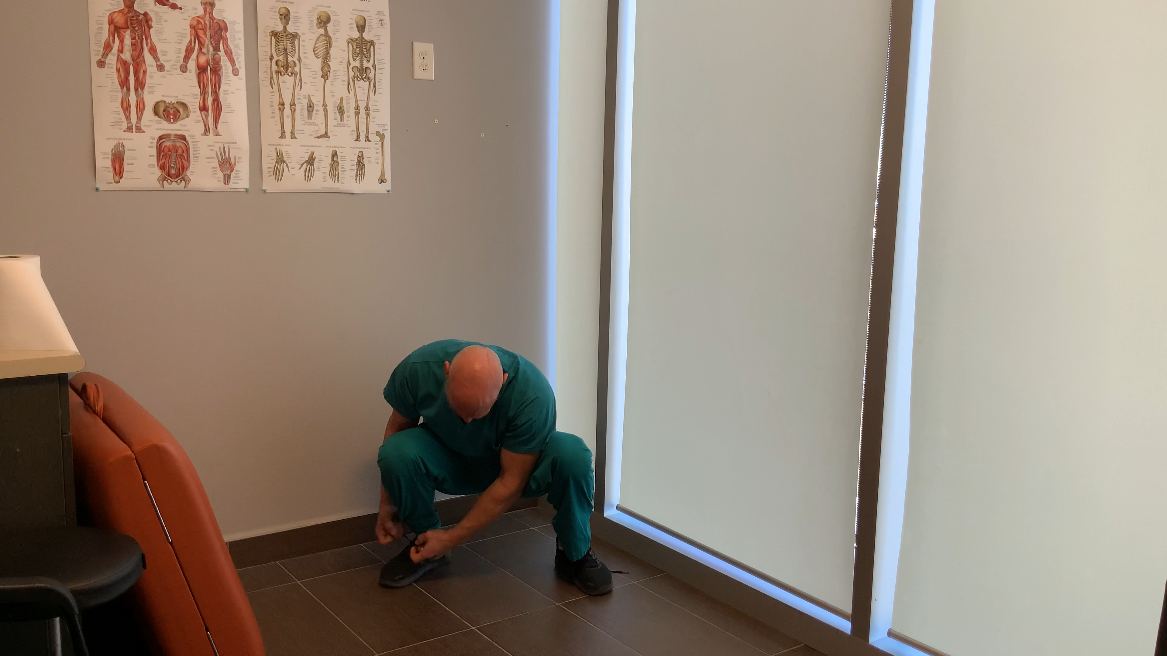 Shoe Lace Squat:Hip, knee and ankle mobility