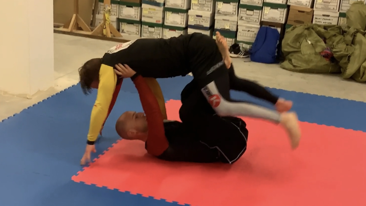 Butterfly Guard:Whip up to Lumberjack sweep