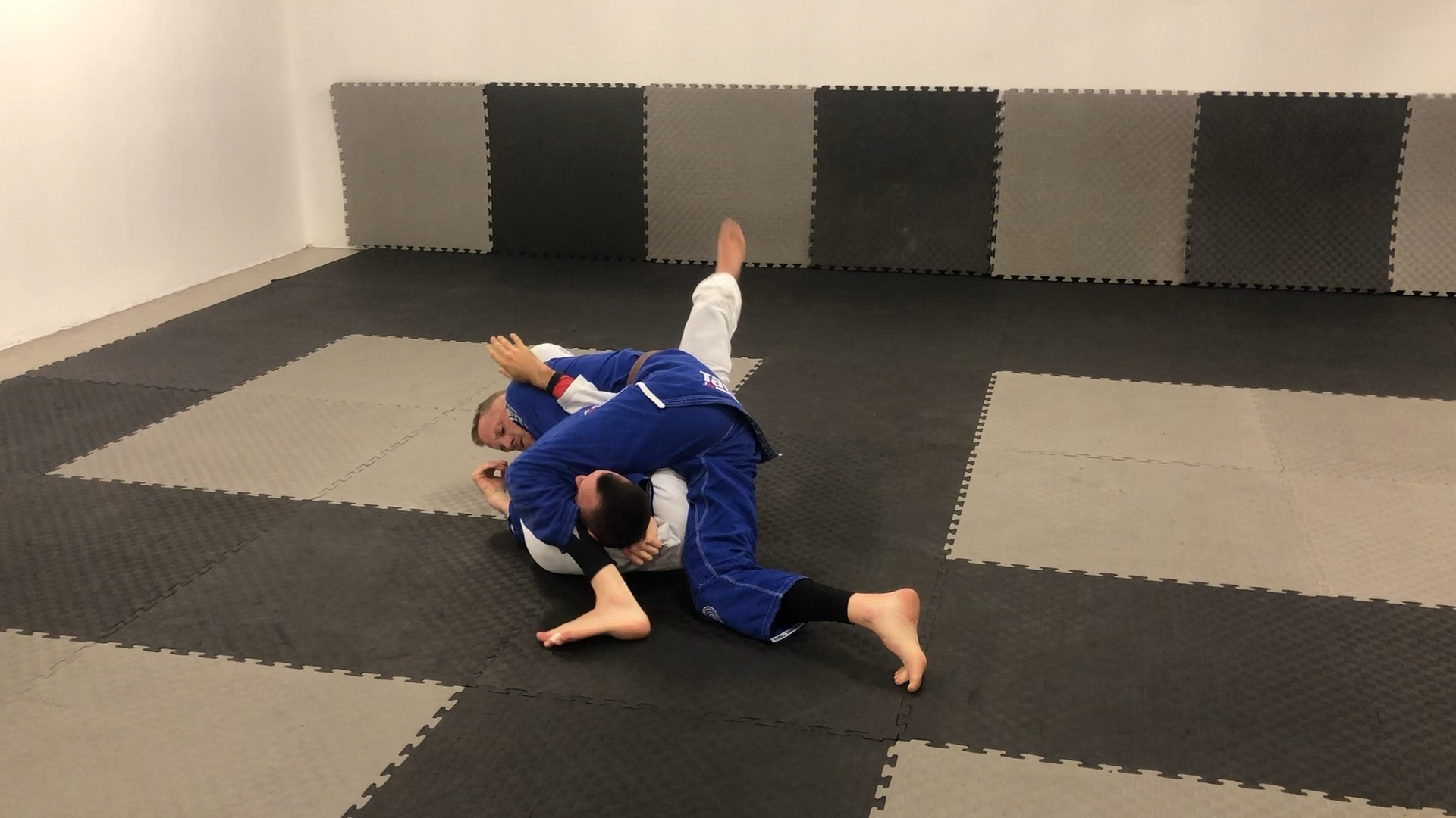 BJJ Chokes:Collar and Leg Choke