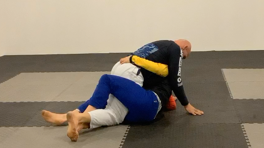Half Guard Simple Sweep