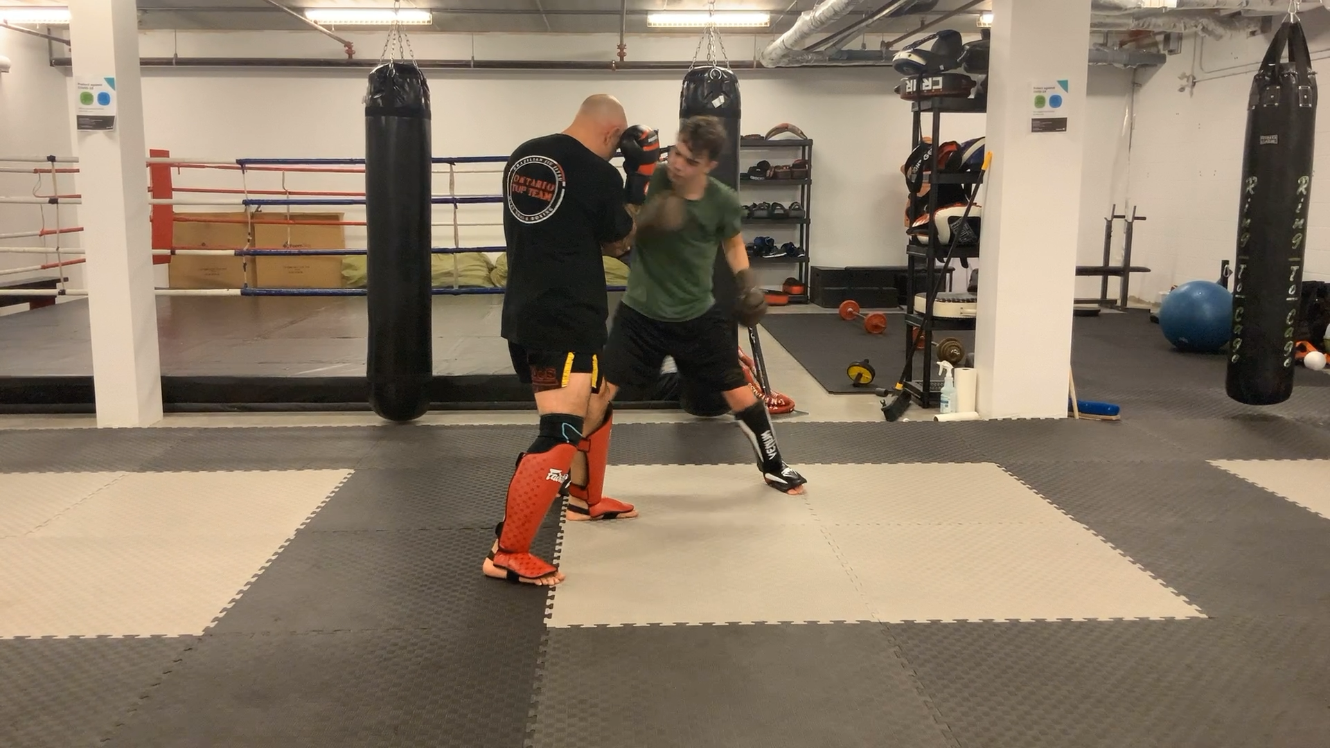 Muay Thai White Shorts Stripe 4:Lesson 2 Step and Pivot