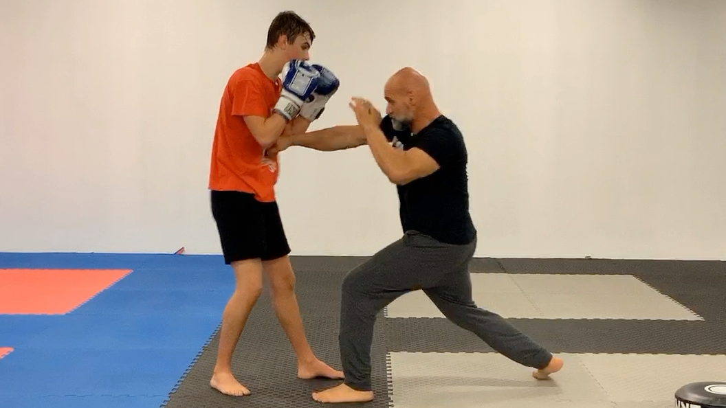 Drop Cross Body Punch