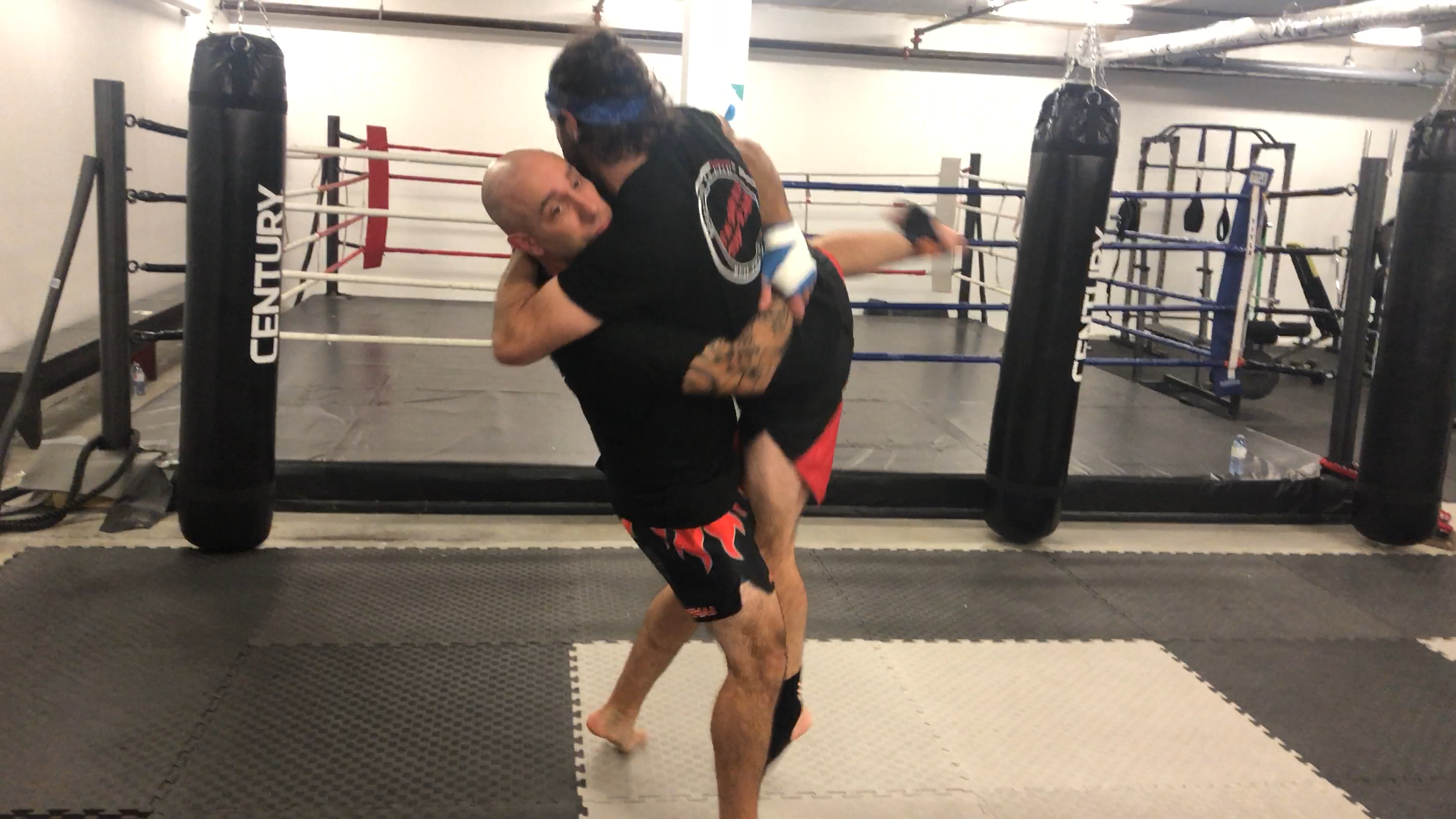 Flow Freestyle Clinching:Knees and Grips