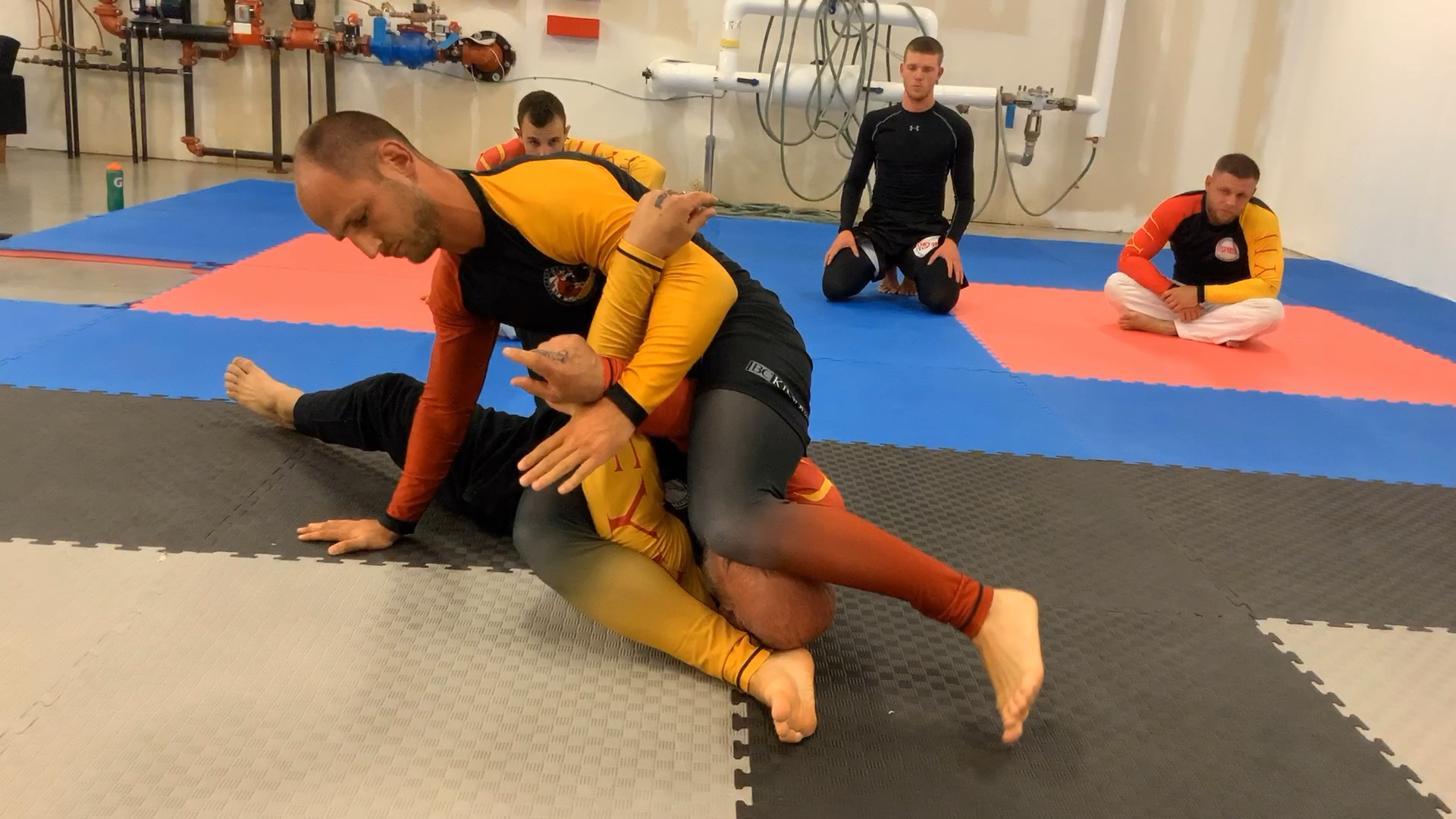 Trouble Shooting S-Mount when opponent cross arm defends 