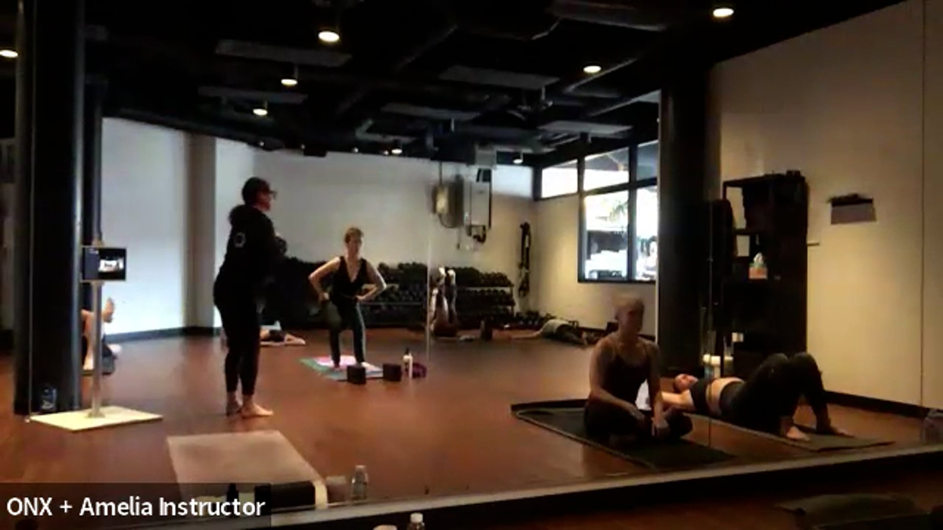 SlowFlow Yoga | Amelia 10.30