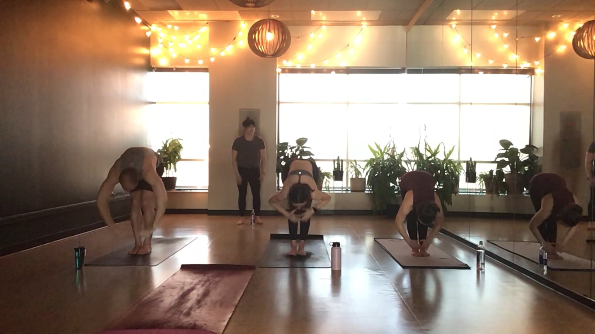 Hip Pop Yoga | Ginny #01