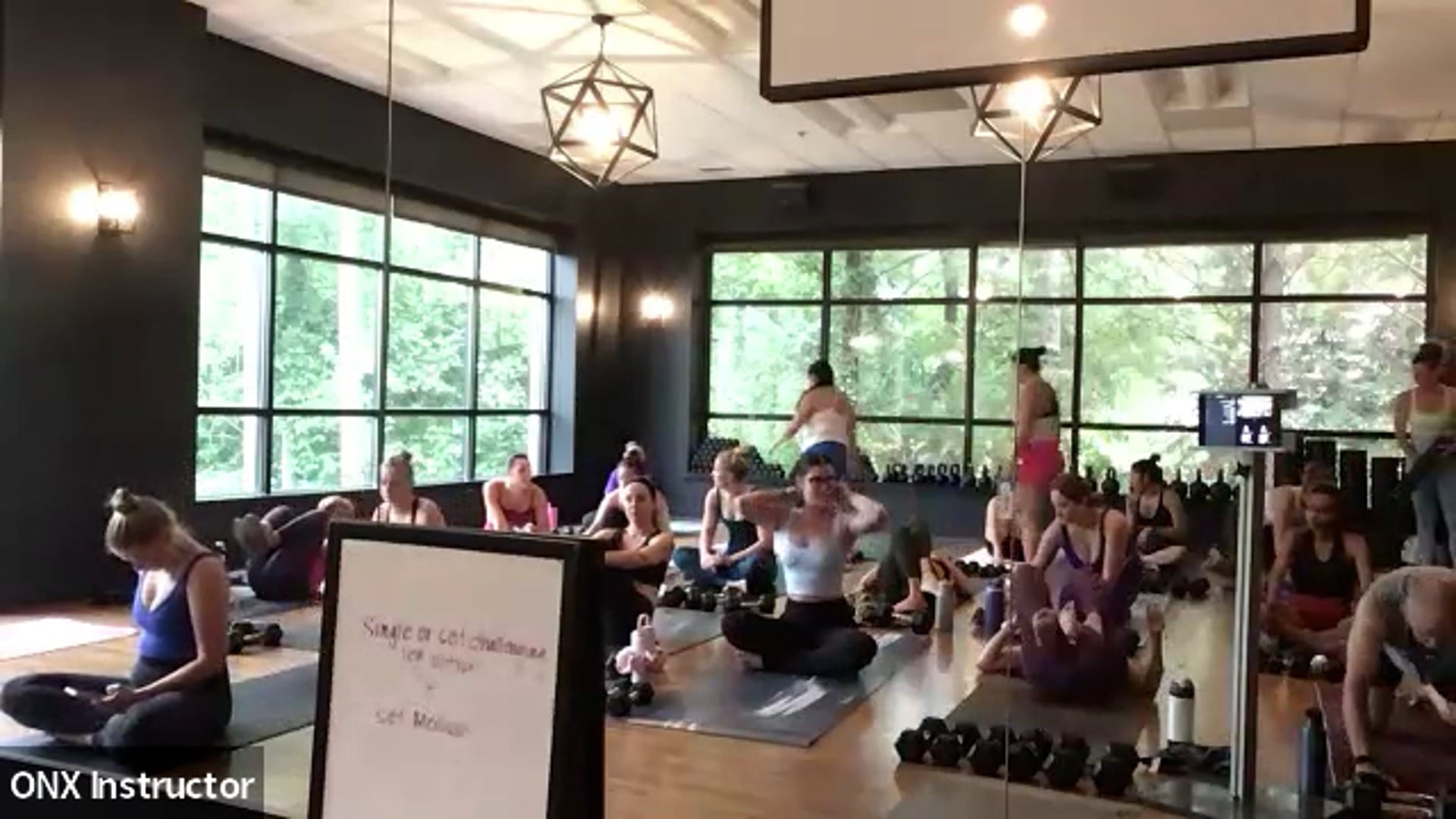 Yoga CircHIIT | Sophie 8.14