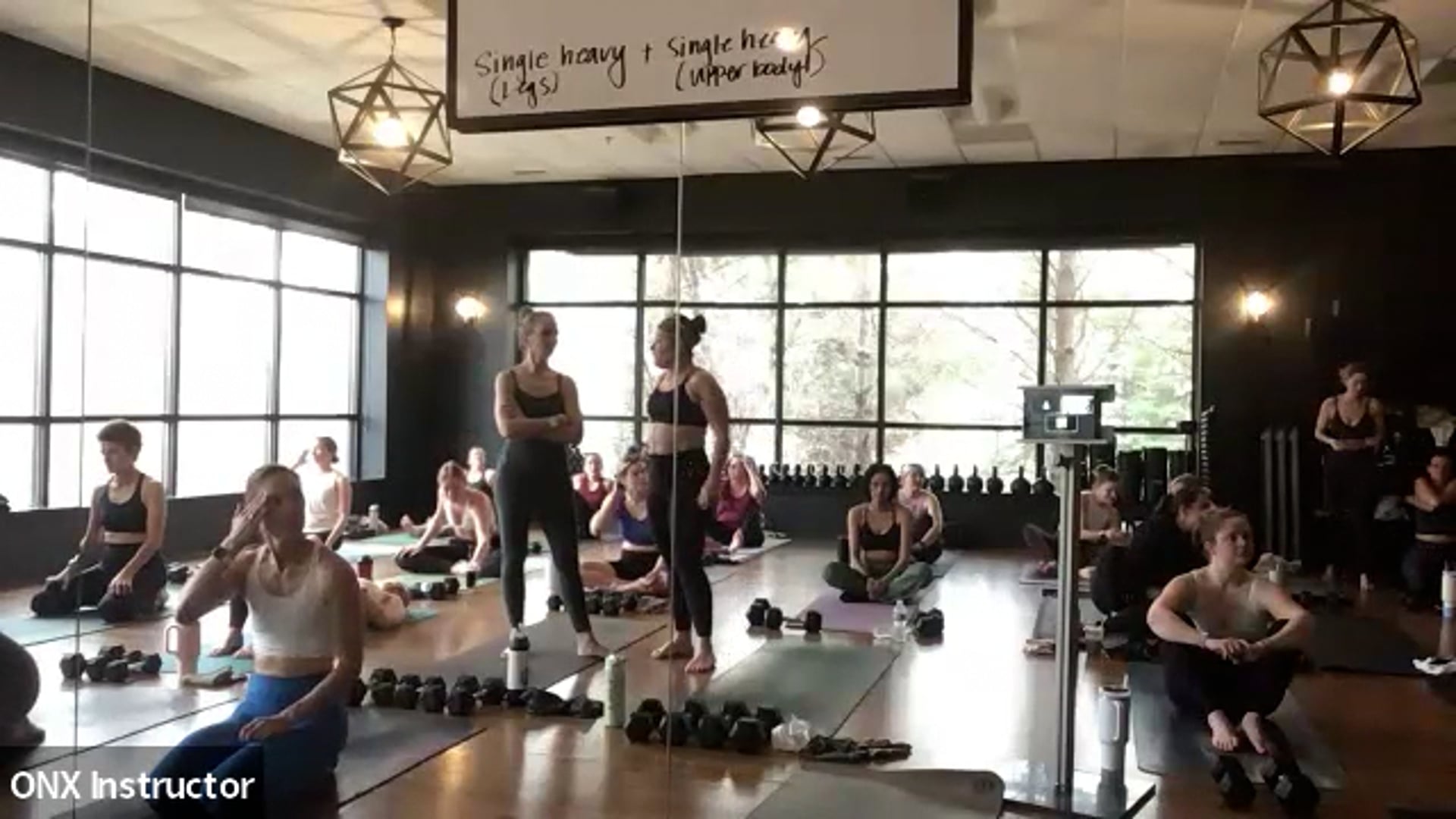 Yoga CircHIIT | Sophie 3.27 (NEW)