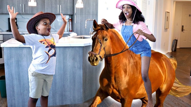 HORSE GOES WILD IN THE HOUSE AGAIN!