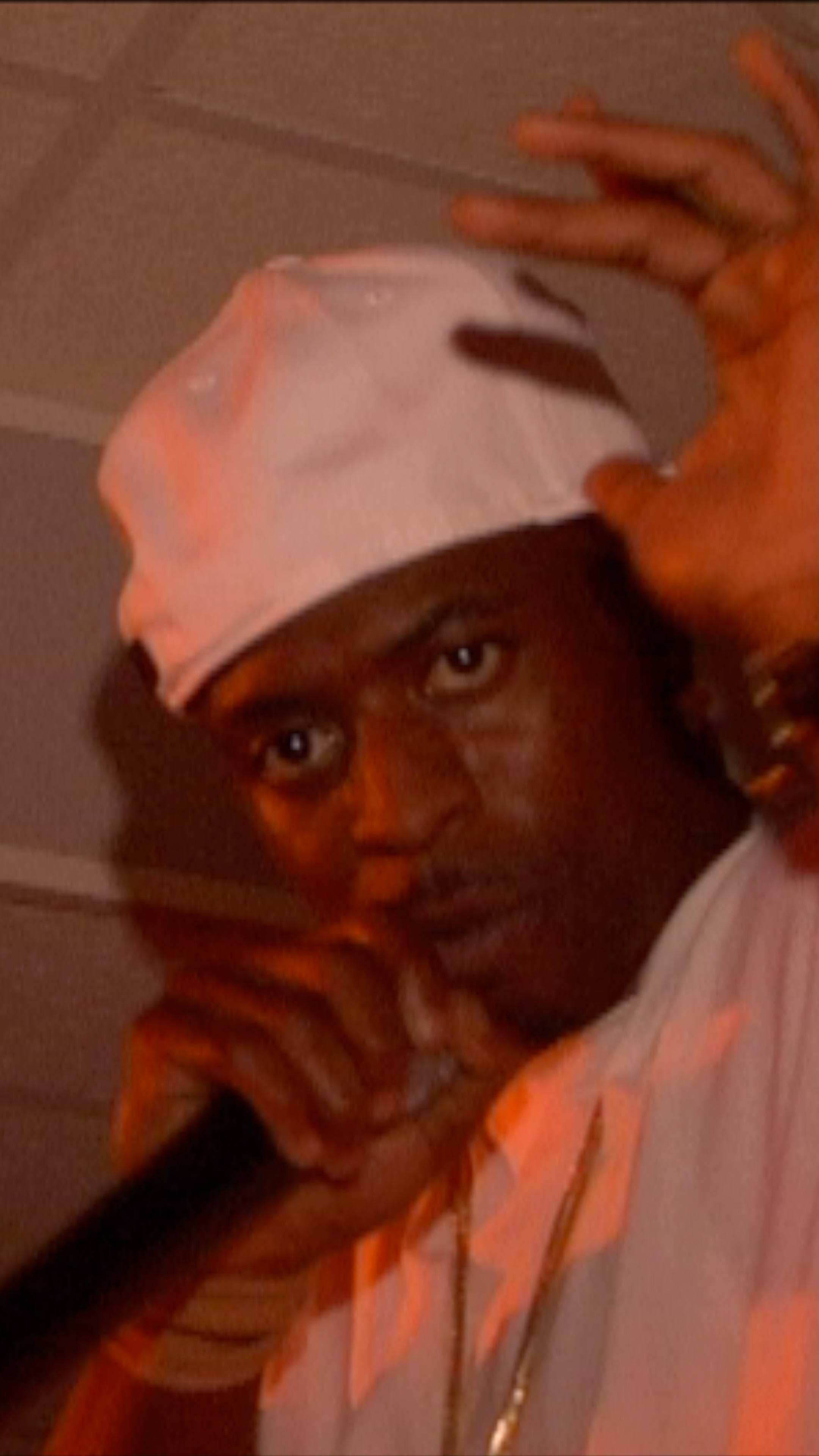 Yung La Performs His Ain't I Verse Live At Club Crucial