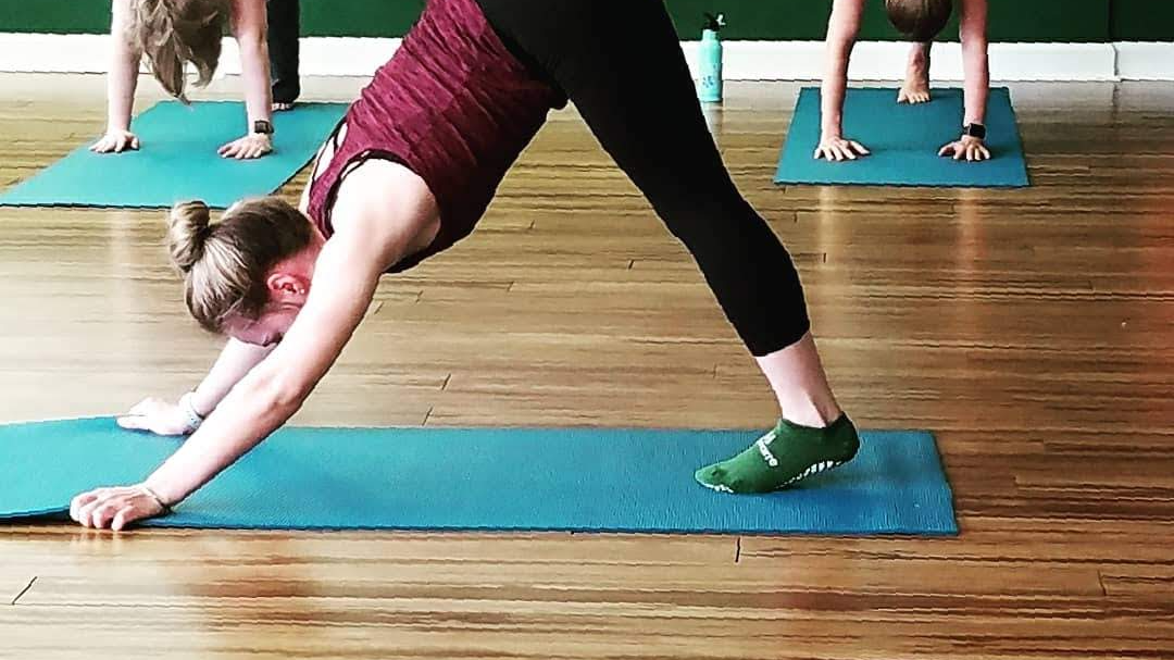 2.9.2022 Barre Yoga Fusion with Cami (including handstand practice)