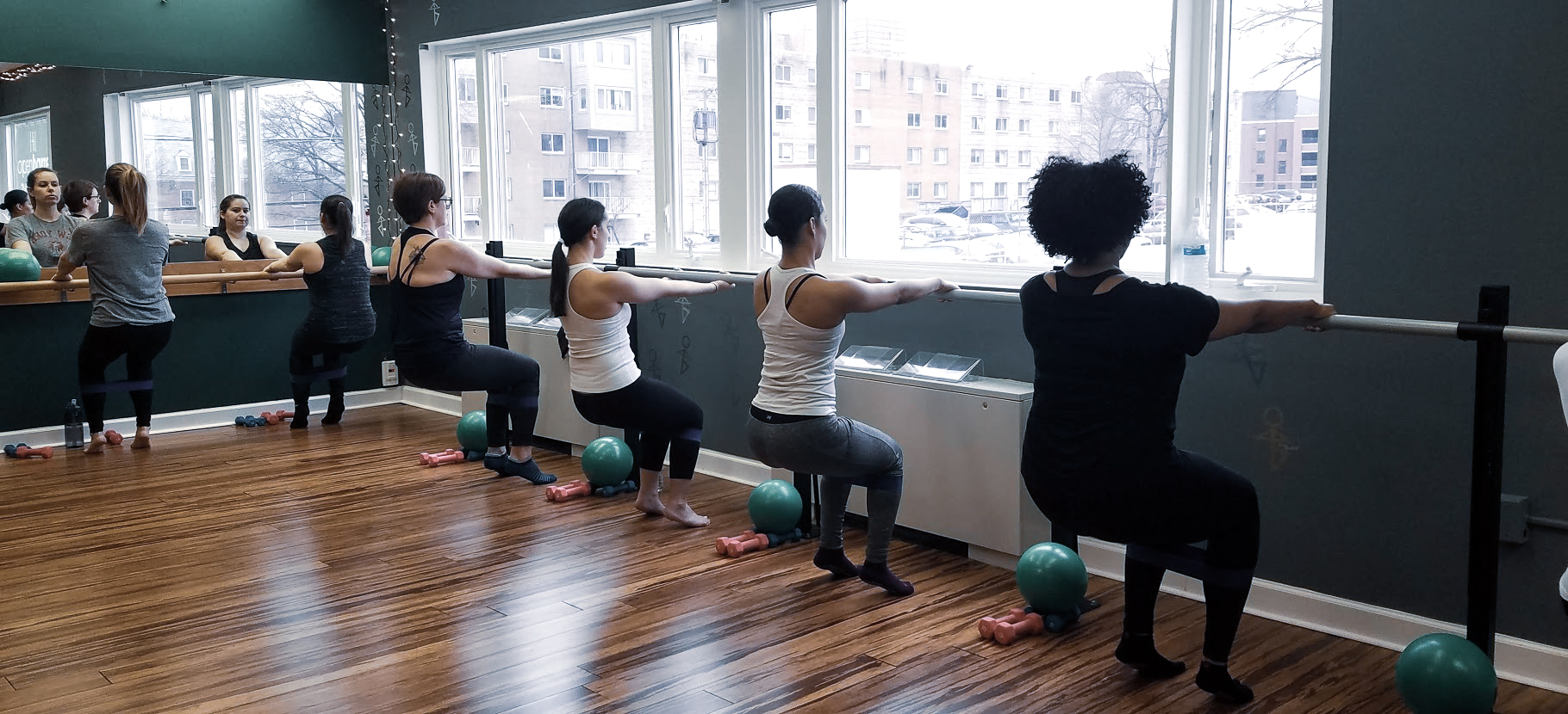 2.2.2022 Warm Up with Lauren Glutes & Core