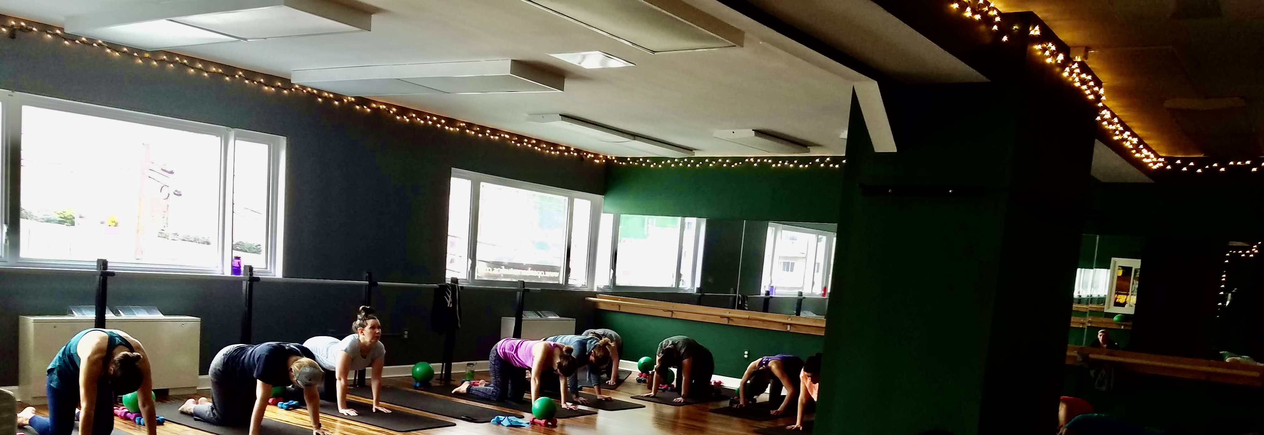 3.6.23 Livestream Barre Yoga Fusion Express with Cami