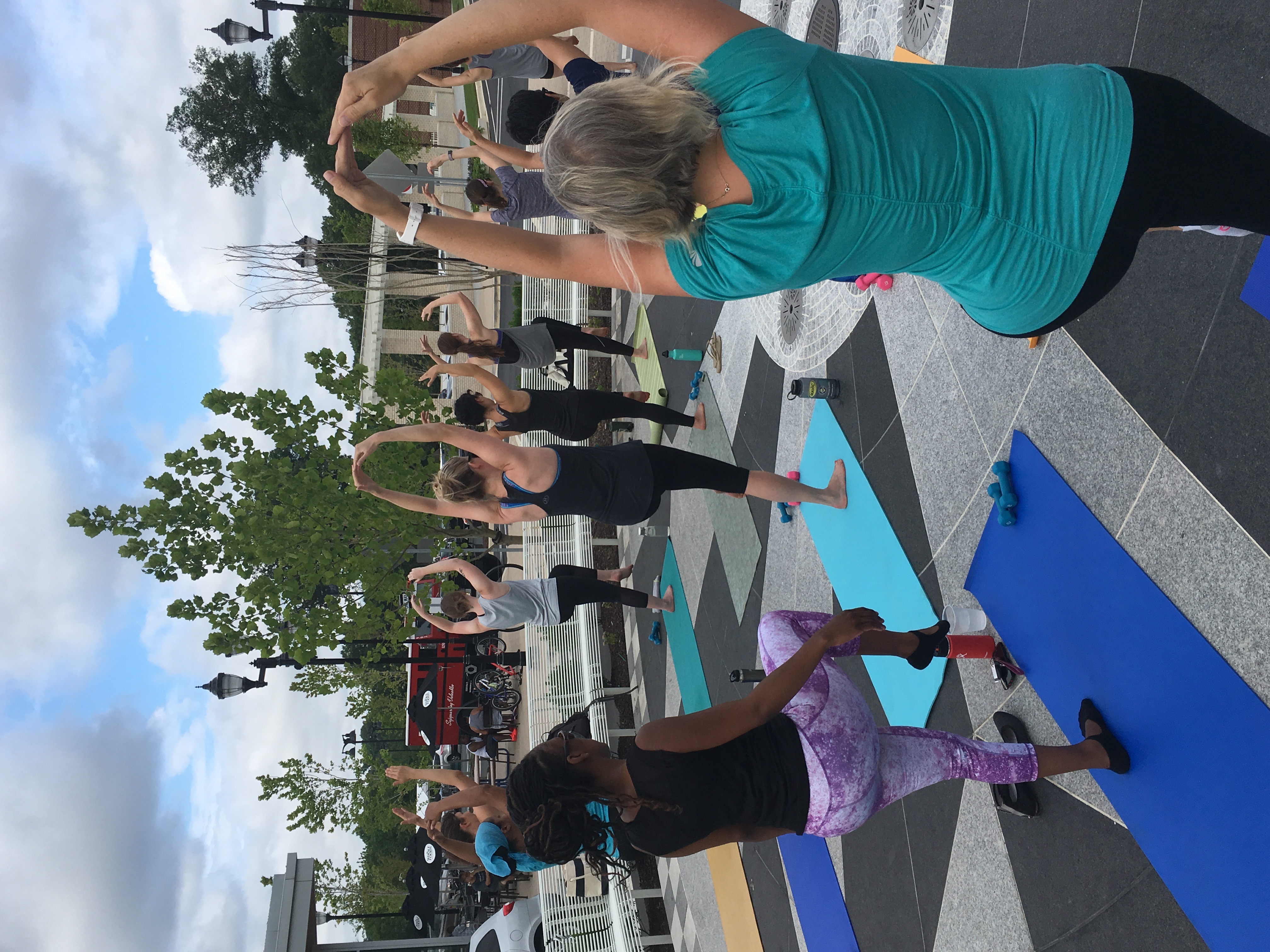 10.14.2020 Livestream Barre Cardio Circuit with Taryn