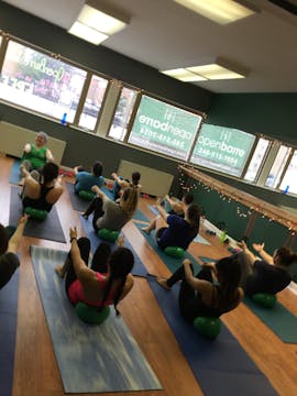 1.25.23 28 Minute Arms + Abs with Lauren