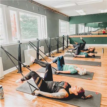 7.6.22 Core + Glutes with Lauren + Katy