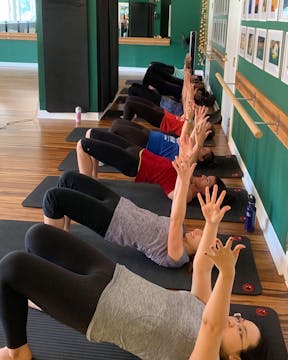 3.29.2022 Stretch with Lauren G + T