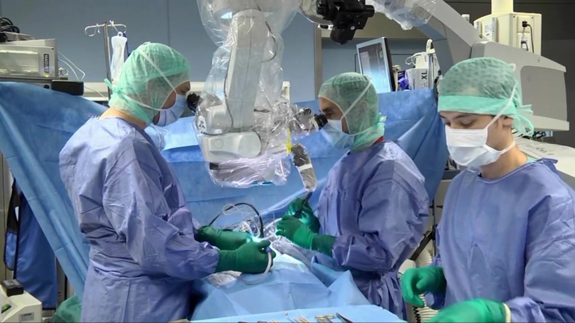 Neuroforaminal decompression and intra/extraforaminal discectomy via a 