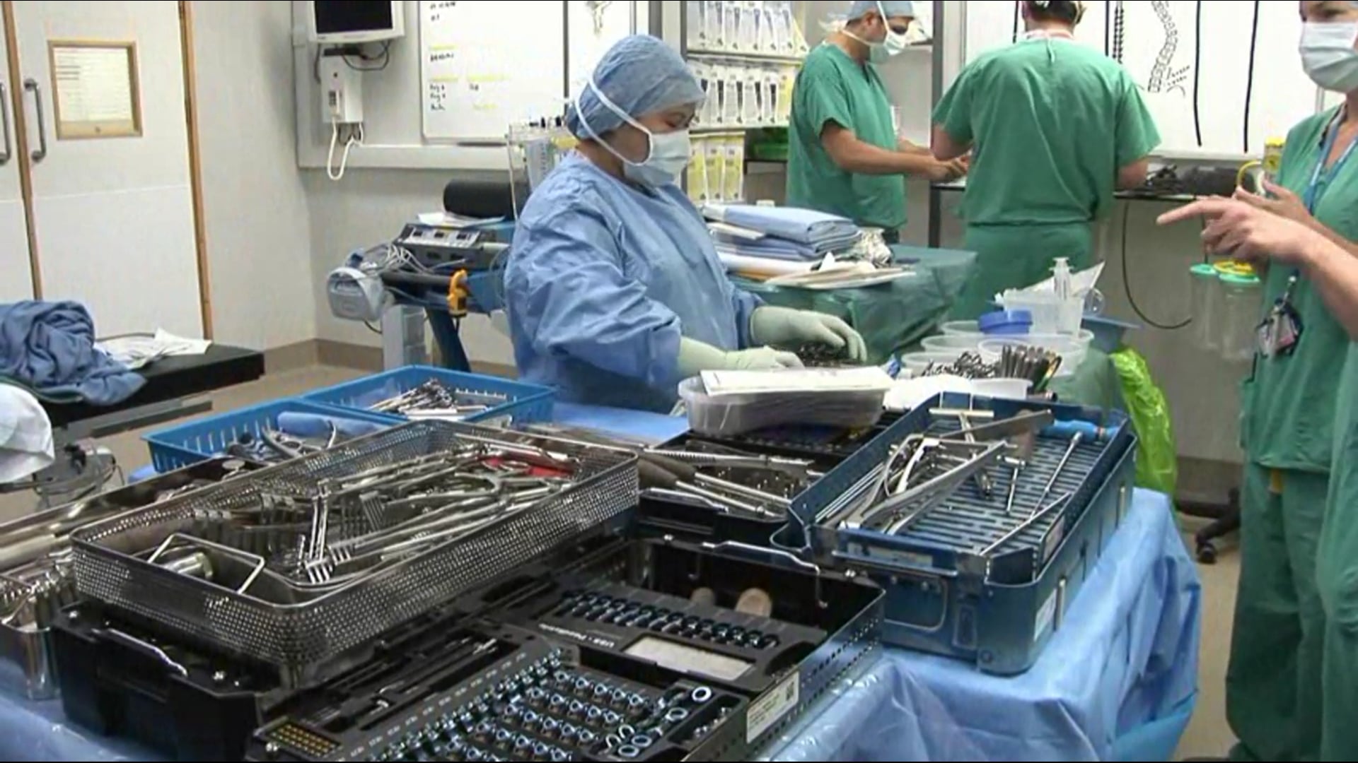 Growing rod construct for the treatment of early-onset scoliosis