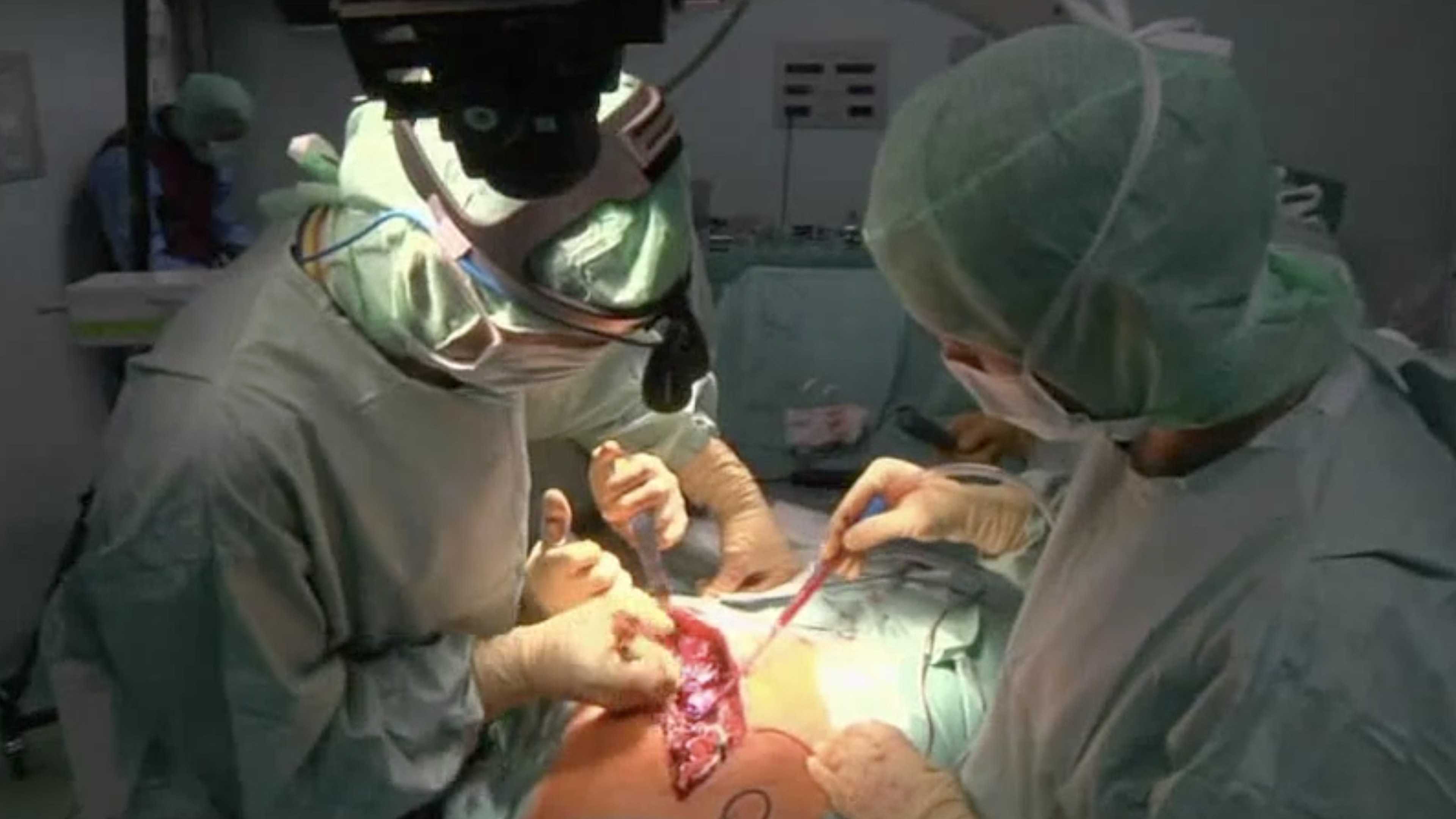 Trailer A novel technique for sublaminar band-assisted closure of PSO